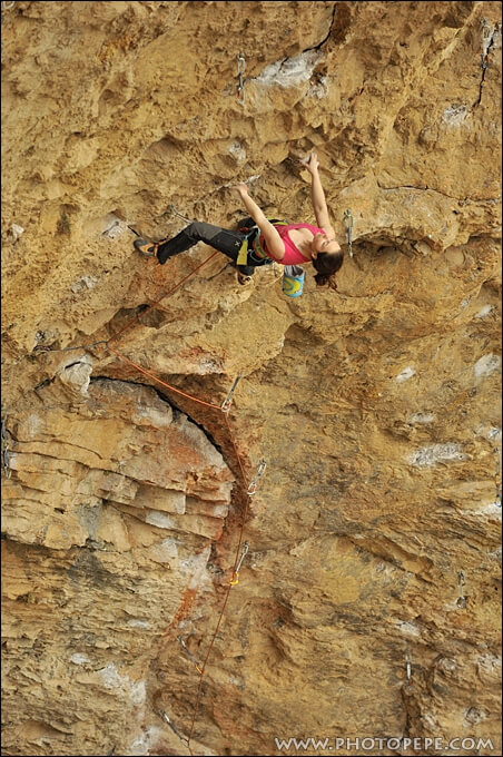 Iva Vejmolová, členka ROCK EMPIRE Climbing teamu a její návštěva Katalánska